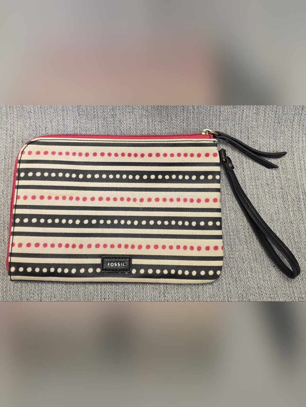 Beautiful New w/ Tags Fossil Striped & Polka Dots Wristlet